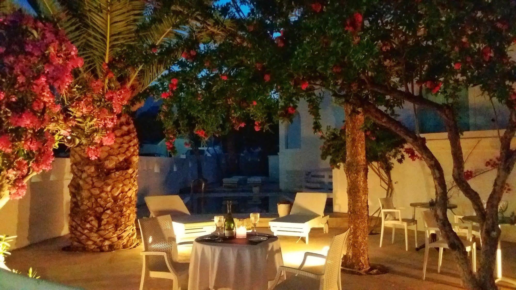 Kymata Hotel Камарі Екстер'єр фото
